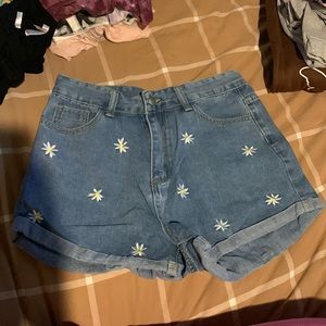 High-Rise Embroidered Daisies